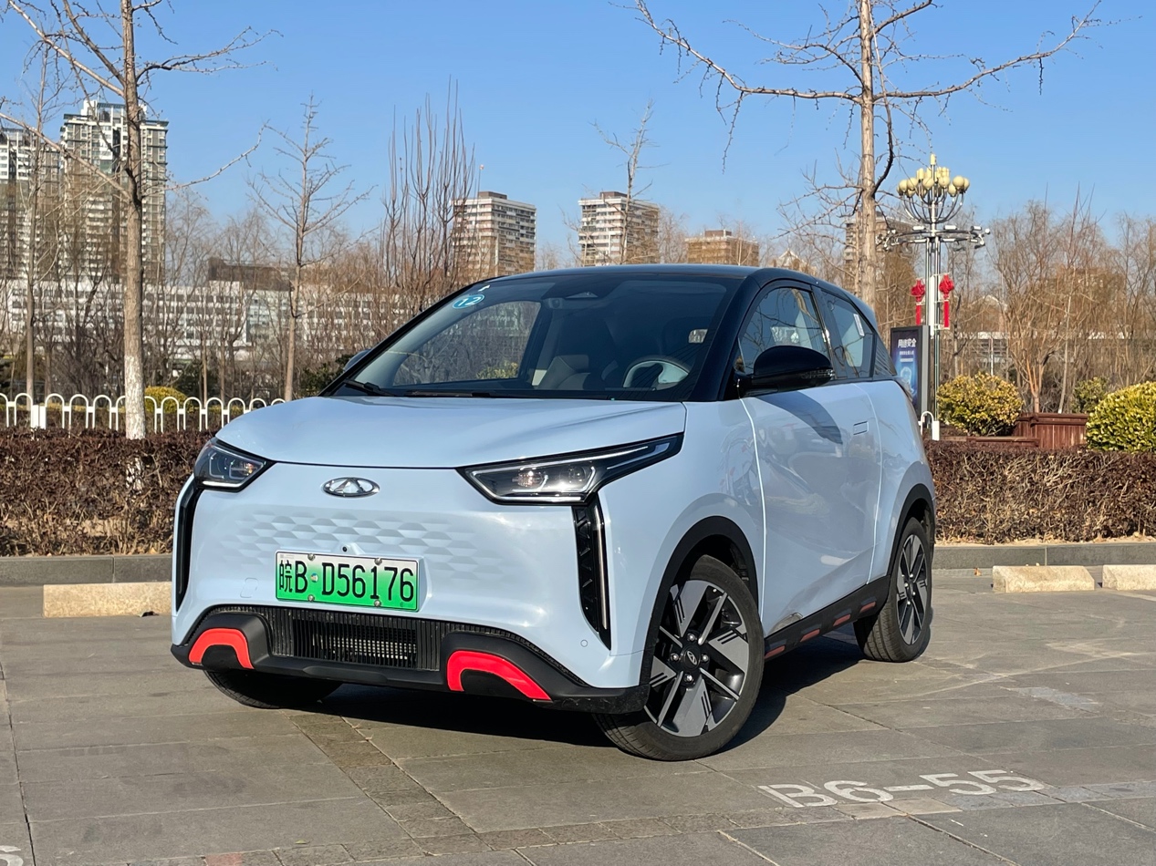 售价8.99万-11.29万的智能机甲小怪兽奇瑞无界Pro